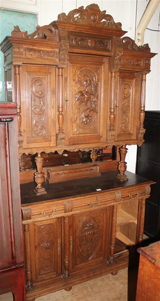 Large Dutch carved oak cabinet(-)